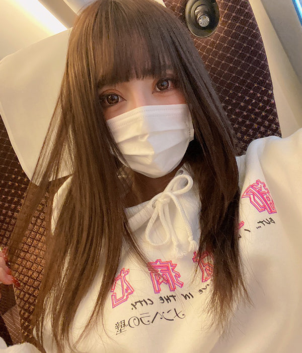 都会は病む。天然非行少女パーカー